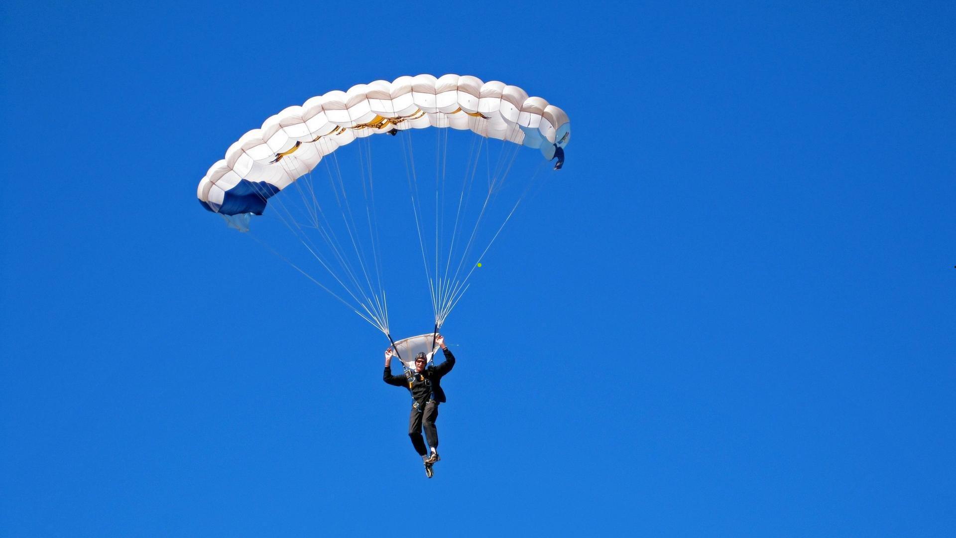 勇敢爱！荷兰女国脚罗尔德欧洲杯前坦承恋情，直面批评声浪
