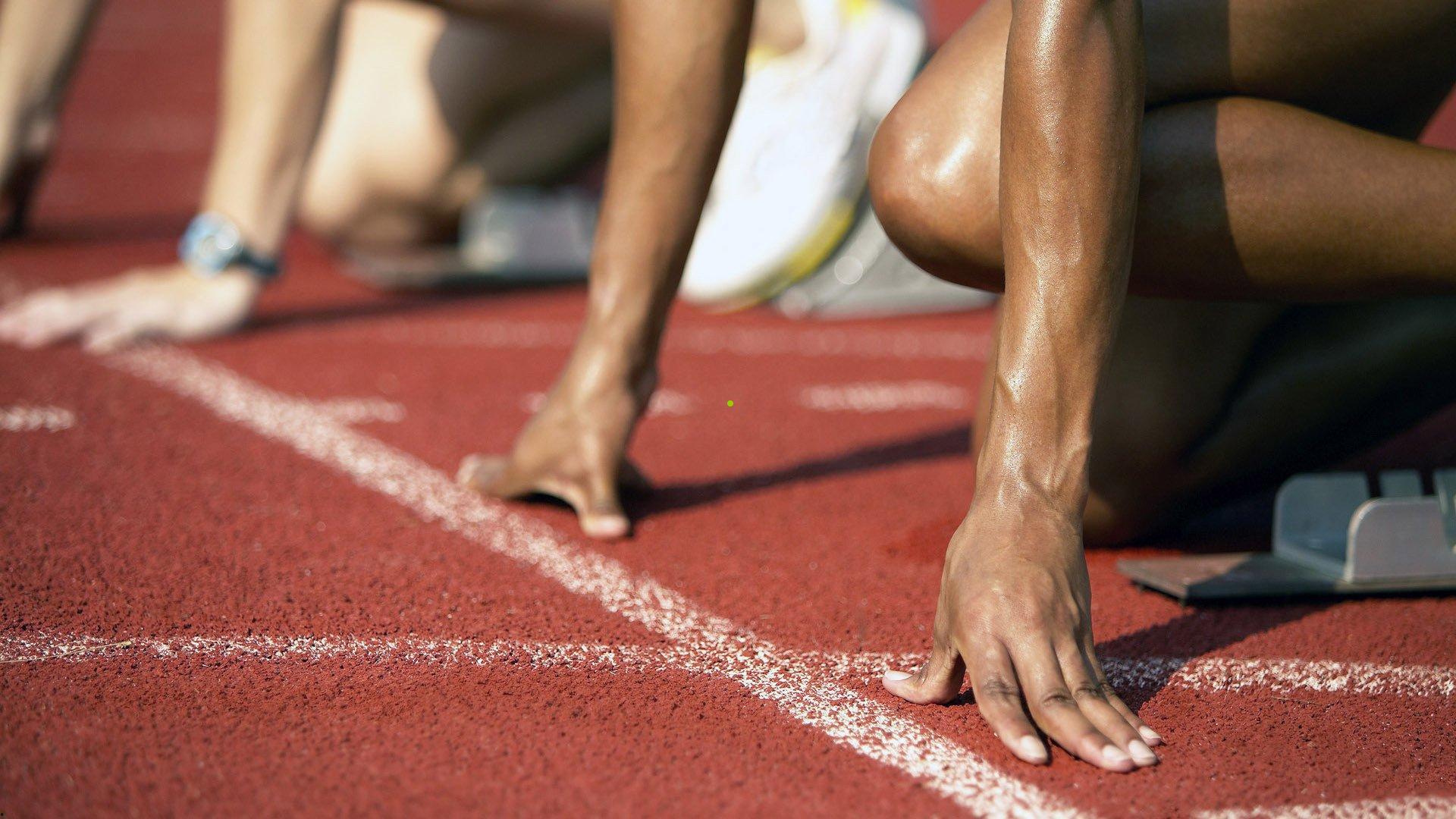 武磊携海港队友重返崇明基地，重逢启蒙之地，传承足球薪火